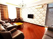 Сдаётся 2-комн. новостройка 85 м², м. Гянджлик, photo 1 from 8