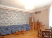 Сдаётся 2-комн. новостройка 90 м², м. Низами, photo 1 from 8
