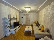 Satılır 3 otaqlı köhnə tikili 70 m², Yasamal r., photo 2 from 8