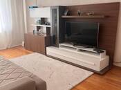 Продаётся 3-комн. вторичка 90 м², м. Нефтчиляр, photo 1 from 8