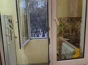 Satılır 2 otaqlı köhnə tikili 33 m², Qara Qarayev m., photo 7 from 8