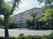 Продаётся 6-комн. вторичка 180 м², м. Элмляр Академиясы, photo 1 from 8