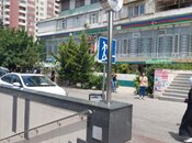 Satılır 2 otaqlı köhnə tikili 67 m², Qara Qarayev m., photo 1 from 8