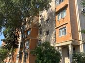Продаётся 3-комн. вторичка 90 м², м. Нефтчиляр, photo 1 from 8