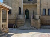 Satılır 7 otaqlı həyət evi/bağ evi 250 m², Qara Qarayev m., photo 2 from 8