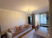 Satılır 3 otaqlı köhnə tikili 70 m², Qara Qarayev m., photo 1 from 8