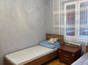 İcarəyə verilir 2 otaqlı köhnə tikili 65 m², Koroğlu m., photo 3 from 8