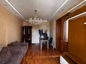 Satılır 2 otaqlı köhnə tikili 60 m², Qaraçuxur q., photo 2 from 8