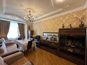 Satılır 3 otaqlı köhnə tikili 78 m², Qara Qarayev m., photo 2 from 8
