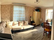 Продаётся 2-комн. вторичка 45 м², м. Кара Караев, photo 1 from 7