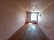 Satılır 2 otaqlı köhnə tikili 50 m², İnşaatçılar m., photo 2 from 8