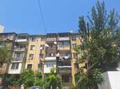 Satılır 2 otaqlı köhnə tikili 50 m², İnşaatçılar m., photo 1 from 8
