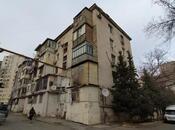 Satılır 2 otaqlı köhnə tikili 55 m², Elmlər Akademiyası m., photo 2 from 8