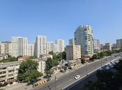 Satılır 3 otaqlı köhnə tikili 75 m², İnşaatçılar m., photo 2 from 8