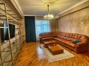 Сдаётся 3-комн. новостройка 101 м², м. 28 мая, photo 1 from 8