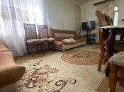 Satılır 2 otaqlı köhnə tikili 35 m², İnşaatçılar m., photo 1 from 8