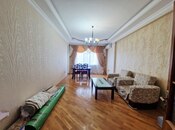 Сдаётся 2-комн. новостройка 90 м², м. Нефтчиляр, photo 1 from 8