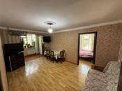 Продаётся 2-комн. вторичка 55 м², м. Иншаатчылар, photo 2 from 8