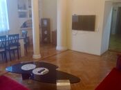 Satılır 4 otaqlı köhnə tikili 112 m², Gənclik m., photo 2 from 8