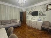 Satılır 2 otaqlı köhnə tikili 70 m², Əhmədli q., photo 1 from 8
