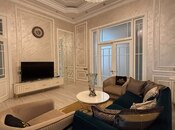Satılır 3 otaqlı köhnə tikili 120 m², 28 May m., photo 1 from 8