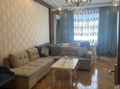 Сдаётся 2-комн. новостройка 102 м², м. Кара Караев, photo 1 from 8