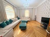 Satılır 7 otaqlı həyət evi/bağ evi 400 m², Bakıxanov q., photo 2 from 8