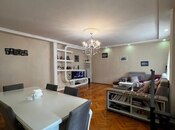 Satılır 5 otaqlı köhnə tikili 115 m², Yeni Yasamal q., photo 2 from 8