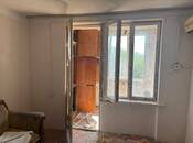 Satılır 2 otaqlı köhnə tikili 60 m², Elmlər Akademiyası m., photo 1 from 8
