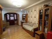 Продаётся 3-комн. вторичка 65 м², м. Нефтчиляр, photo 2 from 8