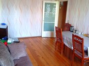 Satılır 2 otaqlı köhnə tikili 55 m², Qara Qarayev m., photo 1 from 8