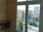 Satılır 2 otaqlı köhnə tikili 55 m², Qara Qarayev m., photo 7 from 8