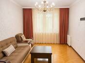 Продаётся 3-комн. вторичка 75 м², м. Элмляр Академиясы, photo 1 from 8