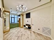 Продаётся 2-комн. новостройка 42 м², м. Кара Караев, photo 1 from 8
