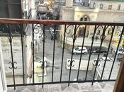 Satılır 3 otaqlı köhnə tikili 57 m², Nizami m., photo 1 from 8