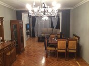 Satılır 4 otaqlı köhnə tikili 92 m², Gənclik m., photo 2 from 8
