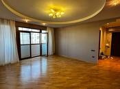 Продаётся 3-комн. вторичка 122 м², м. Элмляр Академиясы, photo 1 from 8