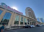 Сдаётся 3-комн. новостройка 130 м², м. Низами, photo 1 from 8