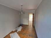 Satılır 2 otaqlı köhnə tikili 50 m², İnşaatçılar m., photo 2 from 8