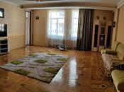 İcarəyə verilir 3 otaqlı yeni tikili 176 m², 28 May m., photo 2 from 8