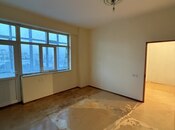 Satılır 2 otaqlı köhnə tikili 61 m², Xalqlar Dostluğu m., photo 2 from 8