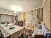 Продаётся 2-комн. вторичка 65 м², photo 1 from 8