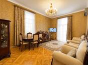 Продаётся 3-комн. вторичка 90 м², м. Низами, photo 3 from 8
