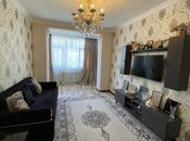 Продаётся 2-комн. вторичка 62 м², м. Ази Асланов, photo 1 from 8