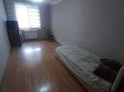 Продаётся 2-комн. вторичка 45 м², м. Элмляр Академиясы, photo 3 from 8