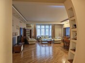 Satılır 3 otaqlı yeni tikili 180 m², 28 May m., photo 2 from 8