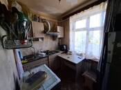 Satılır 2 otaqlı köhnə tikili 55 m², Qara Qarayev m., photo 6 from 8