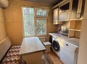 Satılır 3 otaqlı köhnə tikili 95 m², Gənclik m., photo 3 from 8