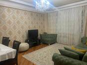Сдаётся 3-комн. новостройка 125 м², м. Низами, photo 1 from 8