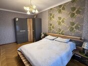 Satılır 4 otaqlı köhnə tikili 110 m², Azadlıq Prospekti m., photo 2 from 8
